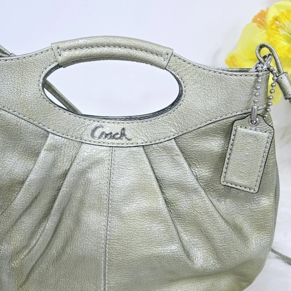 Coach signature green crossbody bag